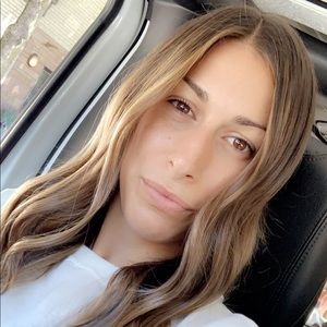 Meet your Posher, Briana